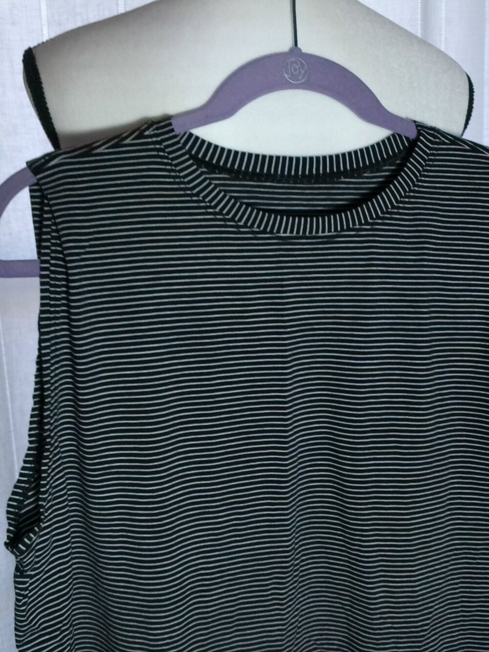 LULULEMON ATHLETICA “Brunswick Muscle" Slveless Crew Neck Blk w/Wht Stripe Tee L - Picture 2 of 7